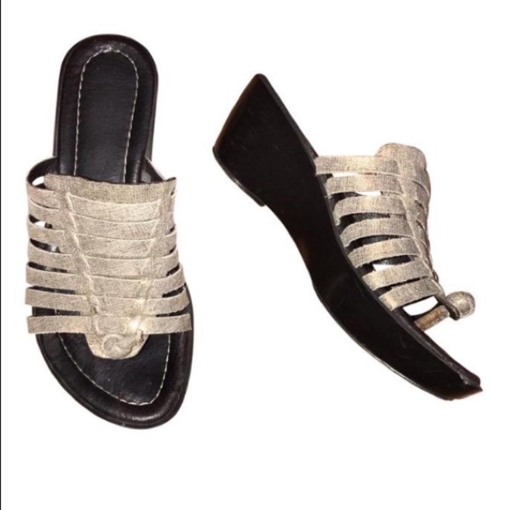 DONALD J PLINER SLIP ON WEDGE SANDALS SZ 6